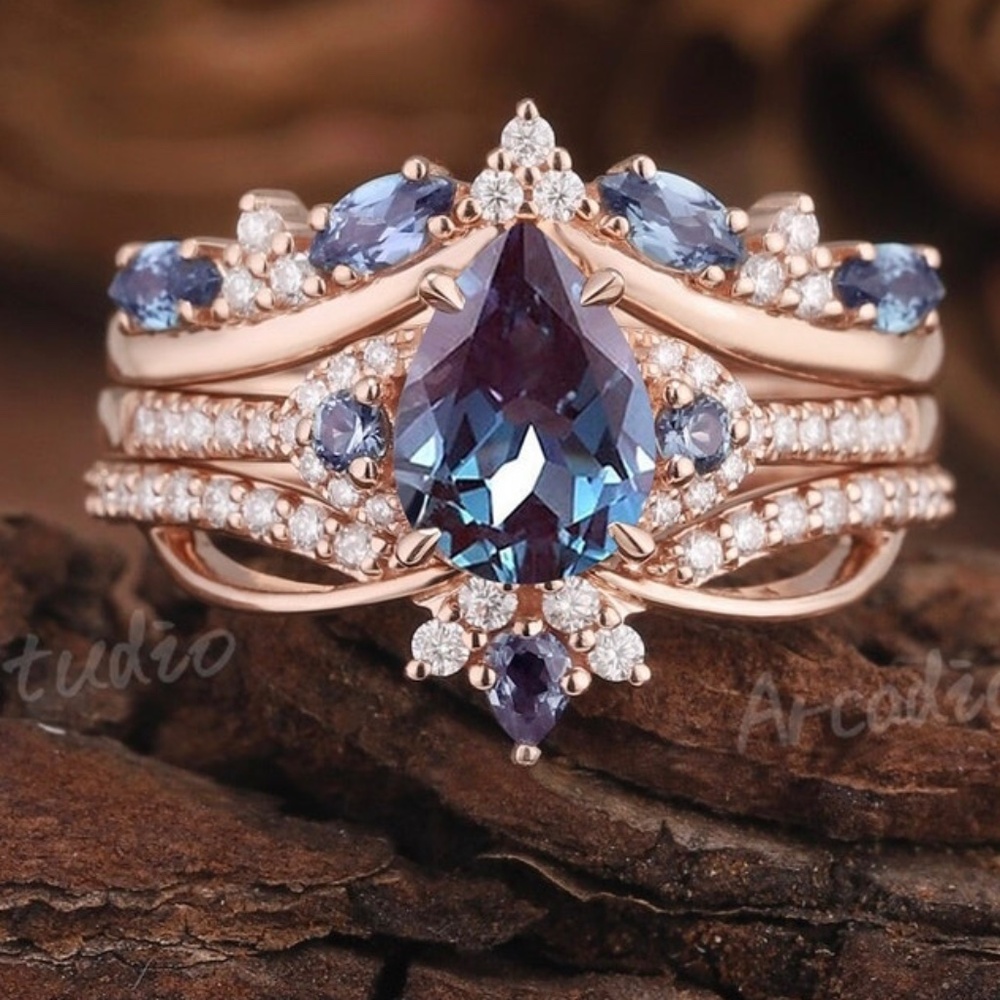 3 piece vintage alexandrite engagement ring set